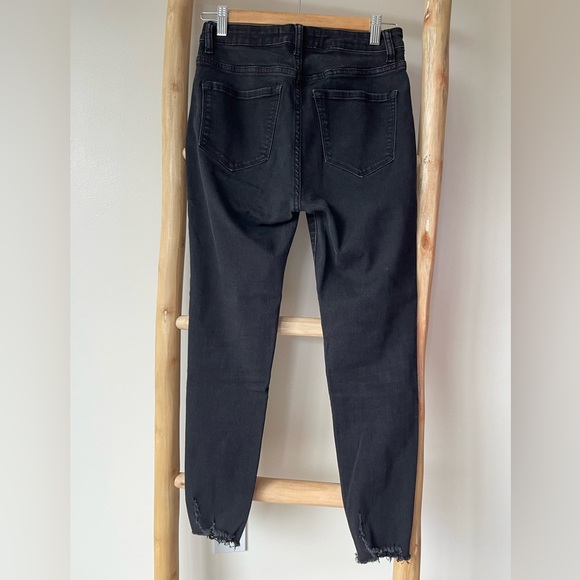 TNR Black High Rise Skinny Jeans Button Fly Distressed Hem Stretch Denim 2/26 - Picture 5 of 6